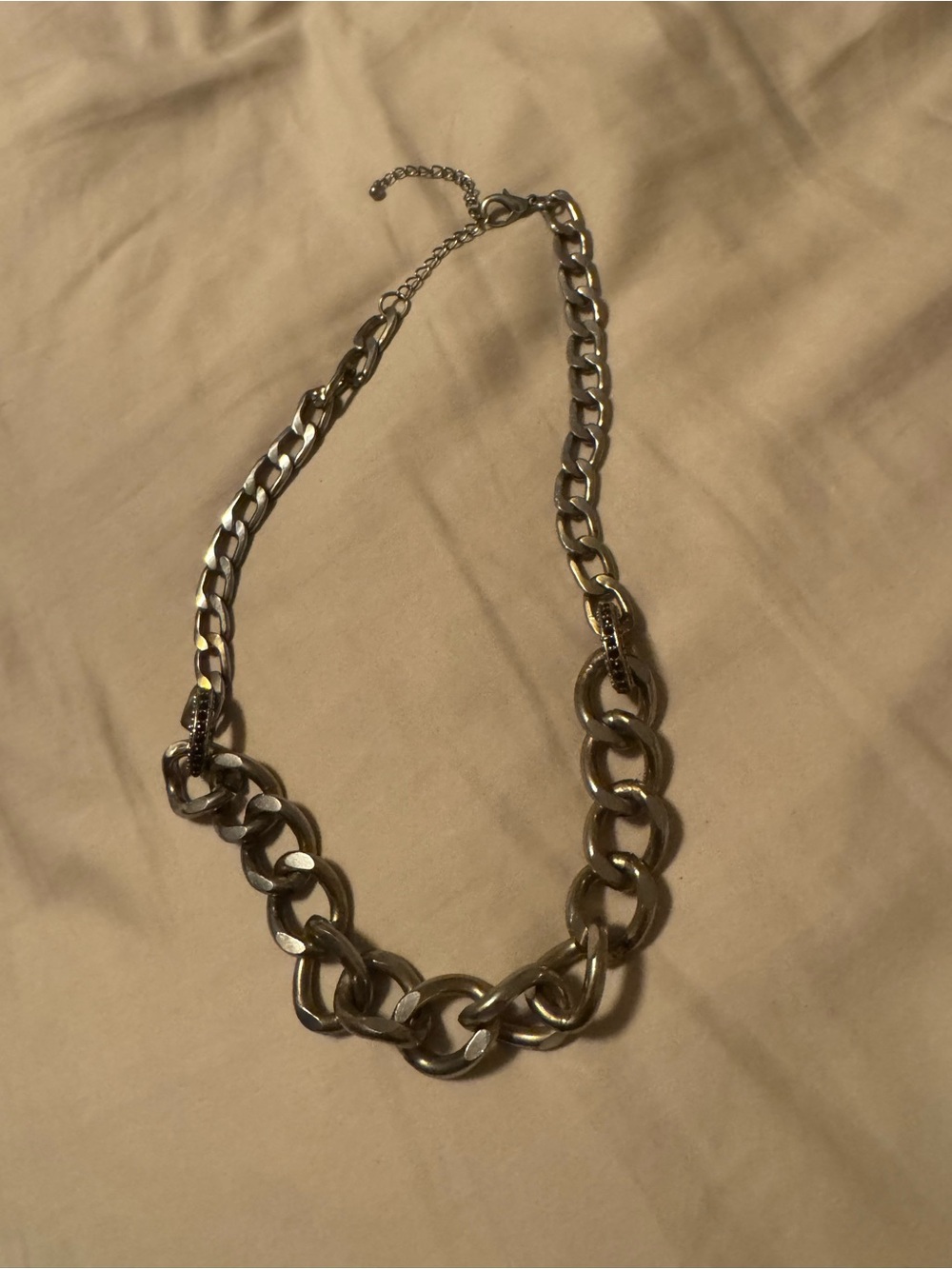 Urban Outfitters. Chunky Chain Statement Necklace in Gold